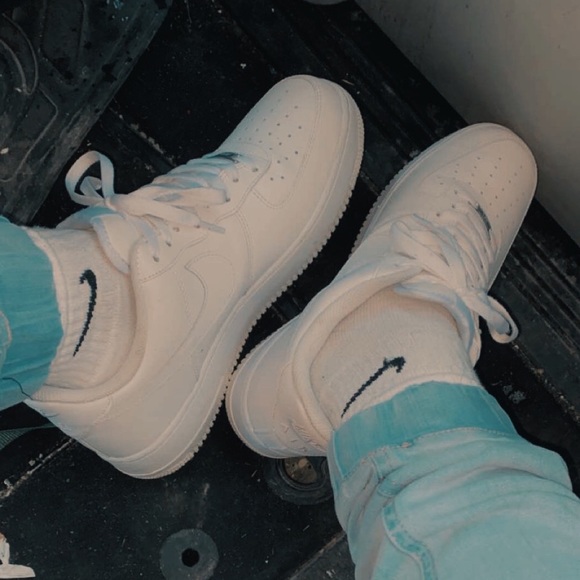 Meet your Posher, Devon - Picture 1 of 1